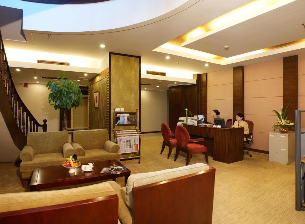 Yiwu Yi He Hotel Экстерьер фото